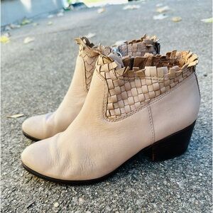 Coach Ryer Booties in Mink Grey, size 6M